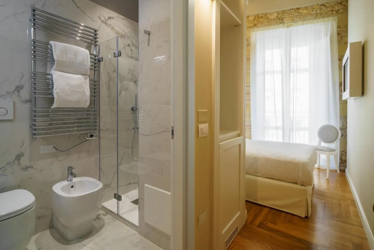 Boutique Hotel Carlo Felice 卡利亚里