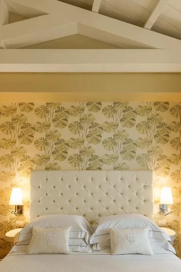 Boutique Hotel Carlo Felice 卡利亚里